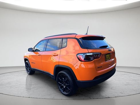 New 2026 Jeep Compass Latitude w/ Sun and Sound Group AWD/4WD image 5