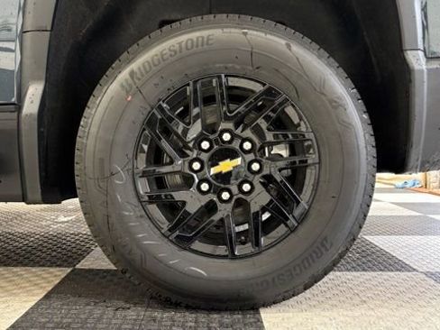 New 2026 Chevrolet Silverado EV LT image 9