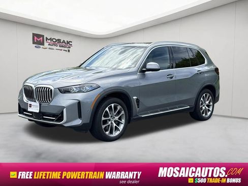 Used 2026 BMW X5 xDrive40i AWD/4WD image 3