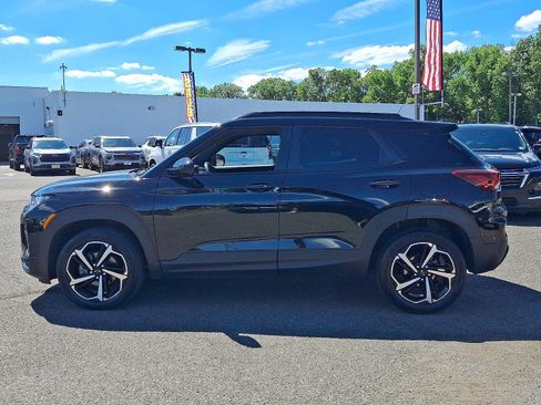Used 2023 Chevrolet TrailBlazer RS w/ Sun and Liftgate Package AWD/4WD image 4