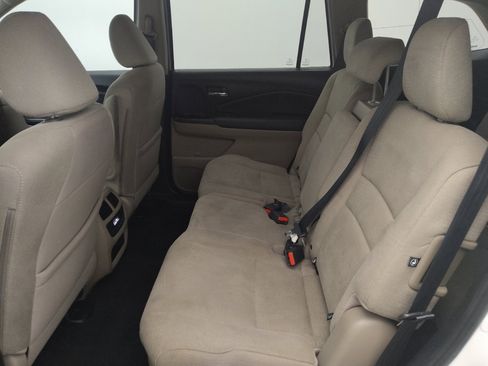 Used 2018 Honda Pilot EX image 18