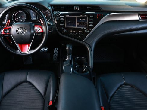 Used 2018 Toyota Camry SE w/ Audio Package image 27