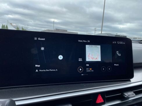 Used 2024 Kia Sorento S image 21