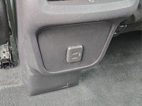 Used 2024 Chevrolet Equinox LS image 17