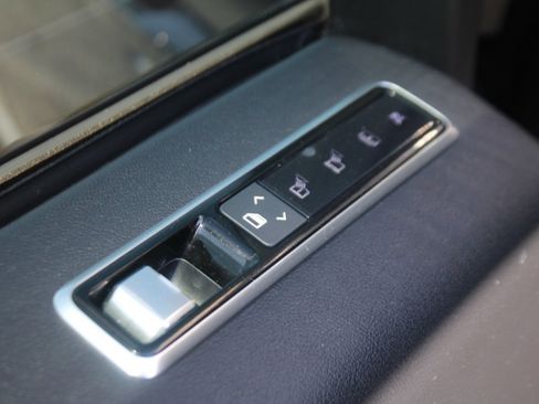 Used 2021 Land Rover Range Rover Westminster Edition image 33