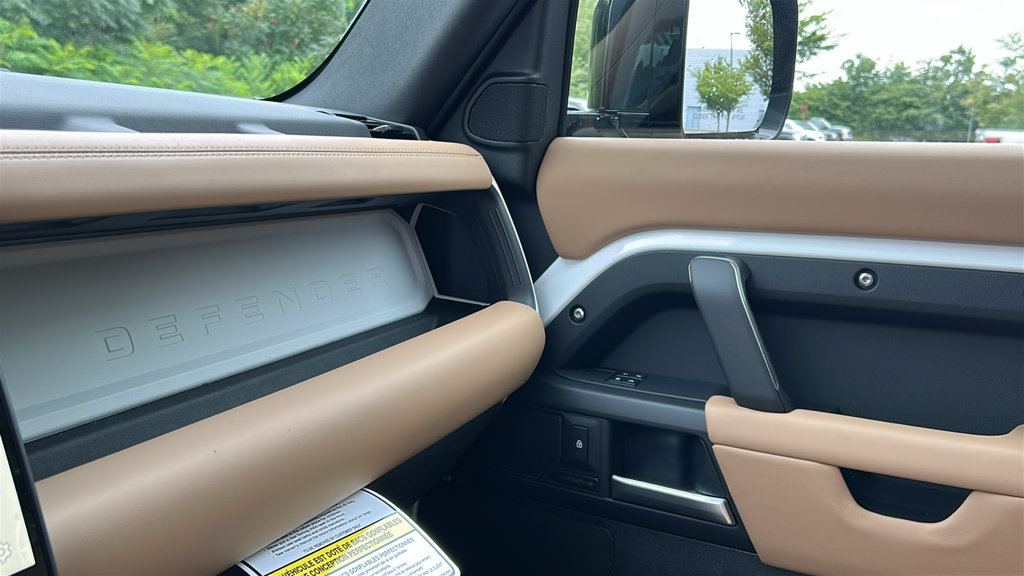 New 2026 Land Rover Defender 110 S AWD/4WD image 18