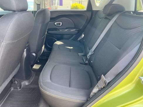 Used 2016 Kia Soul + w/ Audio Package FWD image 13