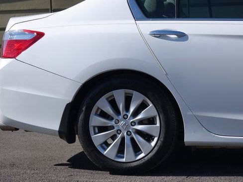 Used 2015 Honda Accord EX image 15