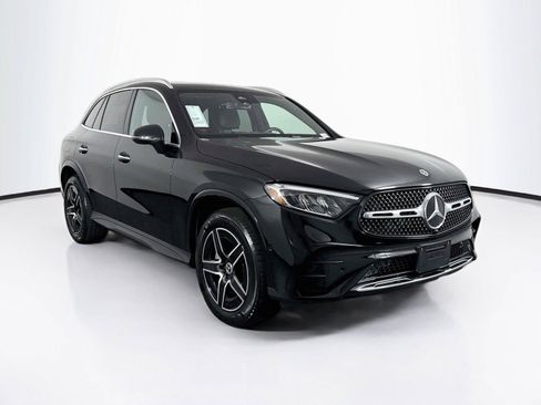 Used 2026 Mercedes-Benz GLC 300 4MATIC image 9