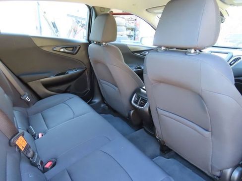 Used 2016 Chevrolet Malibu LT image 36