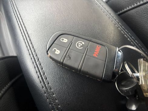 Used 2025 Jeep Compass Limited AWD/4WD image 20