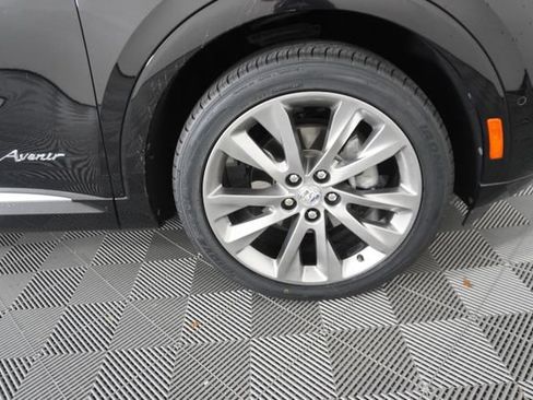 Used 2022 Buick Envision Avenir w/ Technology Package II AWD/4WD image 15
