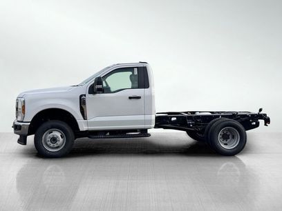 New 2025 Ford F350 XL w/ XL Chrome Package