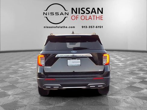 Used 2020 Ford Explorer XLT w/ Equipment Group 202A image 29