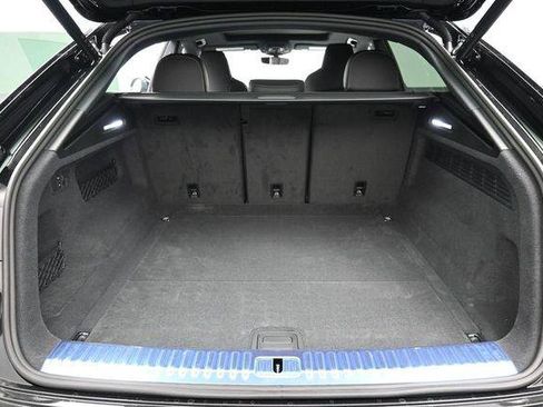 New 2026 Audi SQ8 Premium Plus AWD/4WD image 12