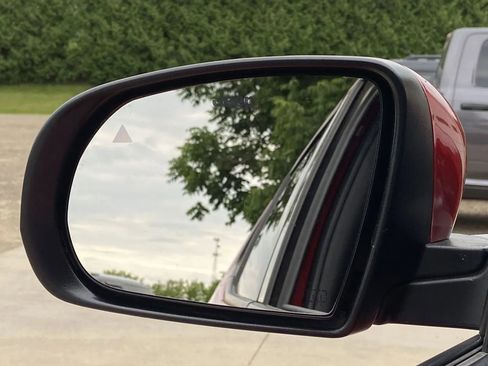 Used 2023 Jeep Compass Limited image 5