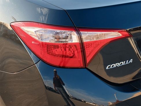 Used 2019 Toyota Corolla LE image 6