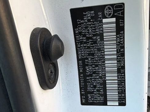 Used 2012 Toyota Corolla LE image 36