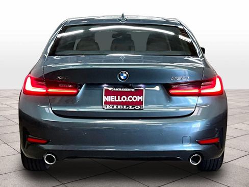 Used 2020 BMW 330i xDrive Sedan w/ Premium Package AWD/4WD image 7