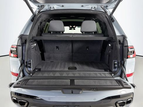 Certified 2025 BMW X7 M60i AWD/4WD image 28
