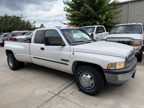 Used 2002 Dodge Ram 3500 Truck 2WD Quad Cab image 1