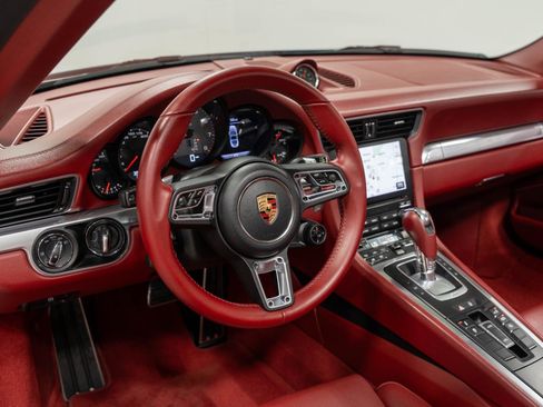 Used 2017 Porsche 911 Targa 4S AWD/4WD image 78