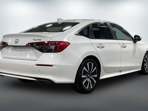 Used 2022 Honda Civic EX image 13