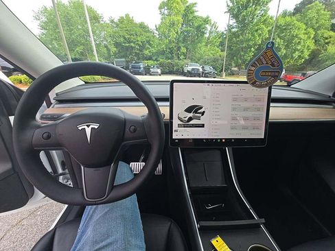 Used 2020 Tesla Model Y Performance AWD/4WD image 4