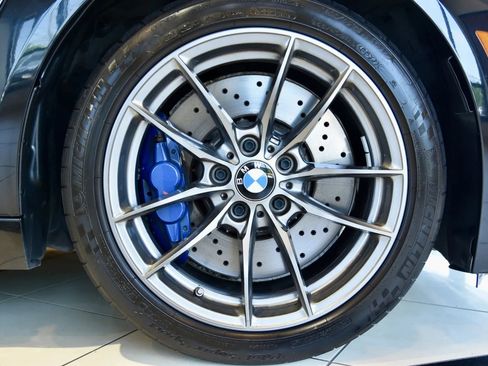Used 2018 BMW M3 RWD image 10