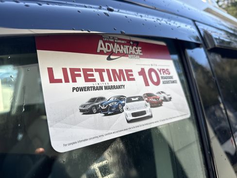 New 2025 Nissan Pathfinder Platinum w/ Black Appearance Package image 12