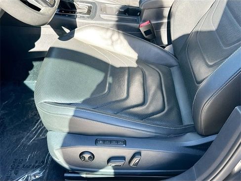 Used 2021 Volkswagen Jetta SEL Premium image 18