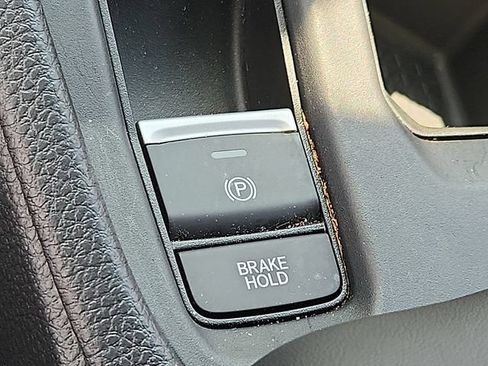 Used 2025 Honda Accord LX image 25