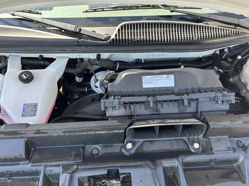 Used 2023 GMC Savana 2500 w/ Driver Convenience Package image 19