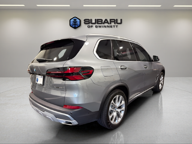 Used 2024 BMW X5 xDrive40i w/ Premium Package AWD/4WD image 5