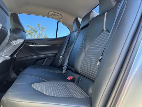 Used 2022 Toyota Camry SE image 17