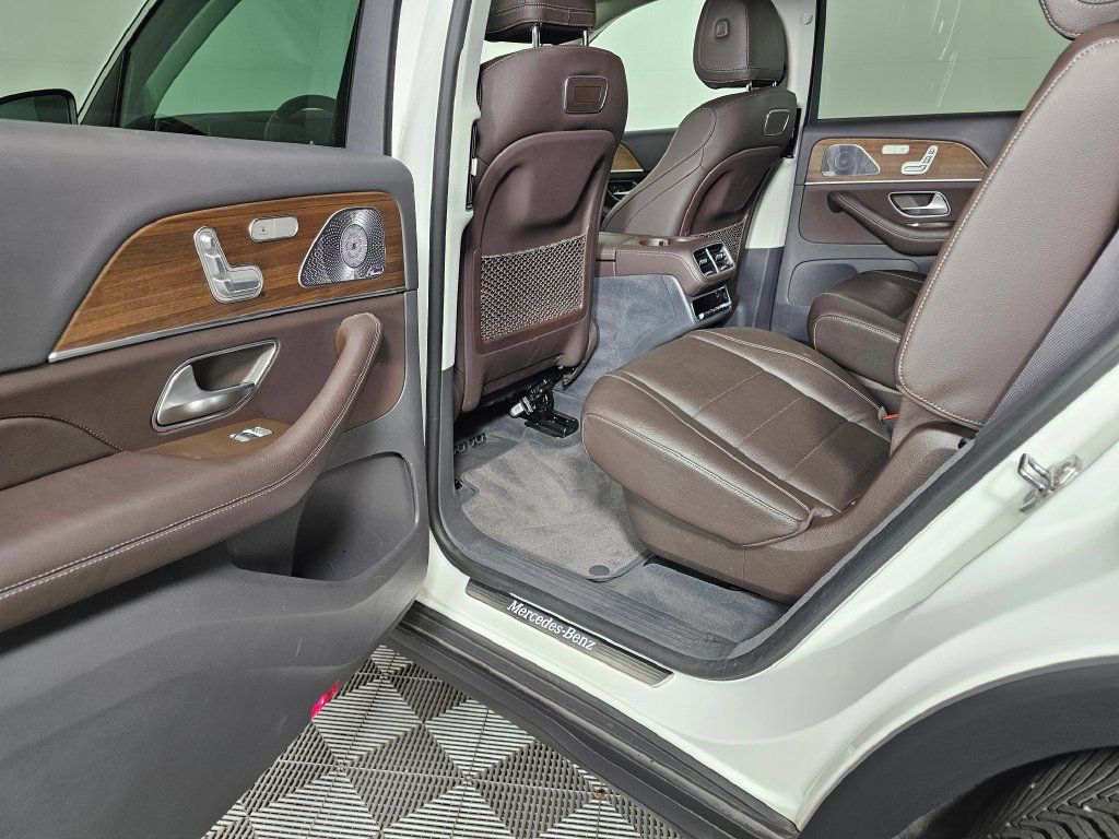 Used 2020 Mercedes-Benz GLS 450 4MATIC image 18