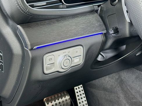 Used 2025 Mercedes-Benz GLS 450 4MATIC image 10