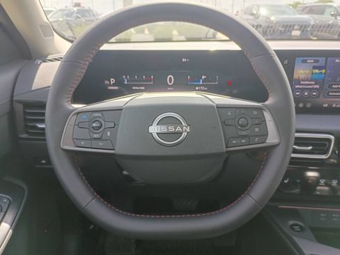 New 2026 Nissan Sentra SR w/ SR Premium Package FWD image 15