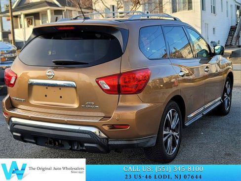 Used 2017 Nissan Pathfinder Platinum w/ Family Entertainment Package image 6