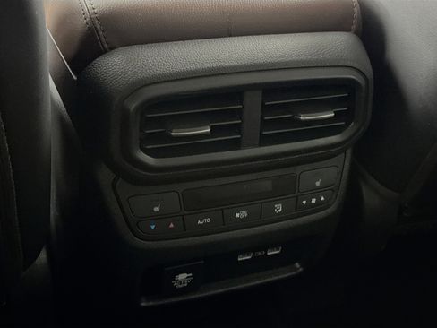 Certified 2023 Honda Pilot Elite image 27