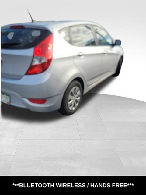 Used 2017 Hyundai Accent SE FWD image 3