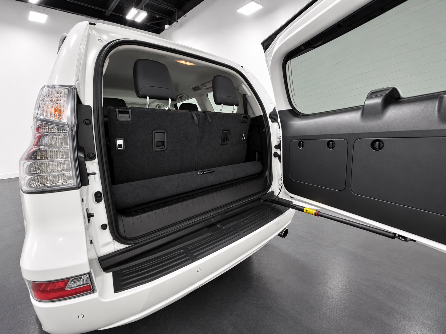 Used 2019 Lexus GX 460 Premium AWD/4WD image 7
