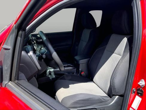Used 2022 Toyota Tacoma TRD Sport w/ TRD Premium Sport Package RWD image 7