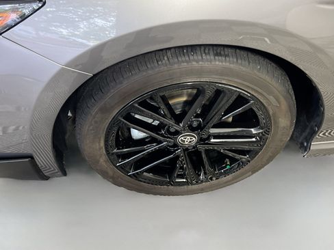 Used 2025 Toyota Camry SE FWD image 14