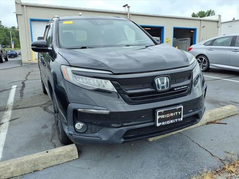 Used 2020 Honda Pilot Black Edition image 8