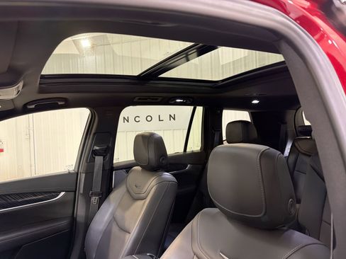 Used 2024 Cadillac XT6 Premium Luxury w/ Technology Package image 24