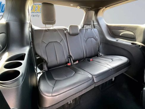 New 2026 Chrysler Voyager LX FWD image 10