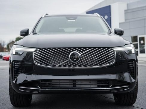 New 2026 Volvo XC90 T8 Ultra image 2