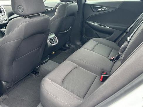 Used 2024 Chevrolet Malibu LT FWD image 12