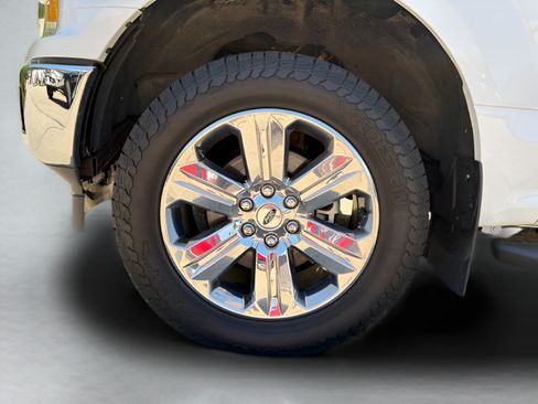 Certified 2020 Ford F150 XLT w/ Equipment Group 302A Luxury AWD/4WD image 20